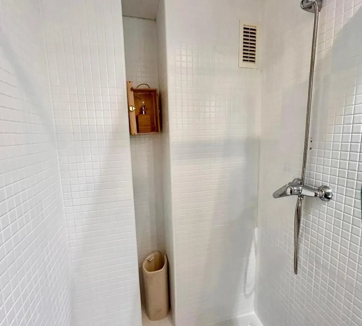 Barcelona Raval Apartment